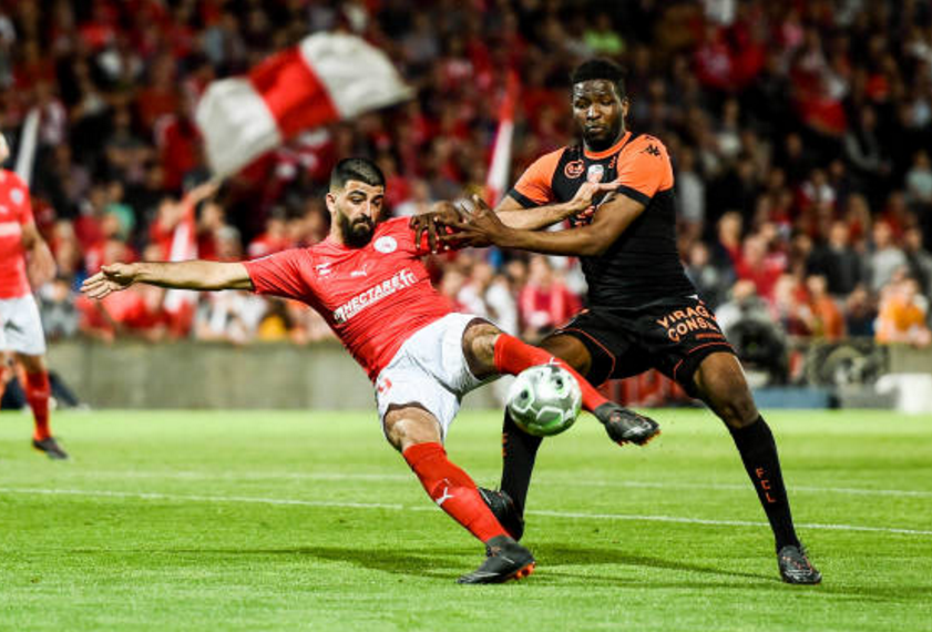 九游体育-浙江稠州训练开放日，转会期更衣室发声引欢呼，法甲在即，纪律约束更严格的简单介绍