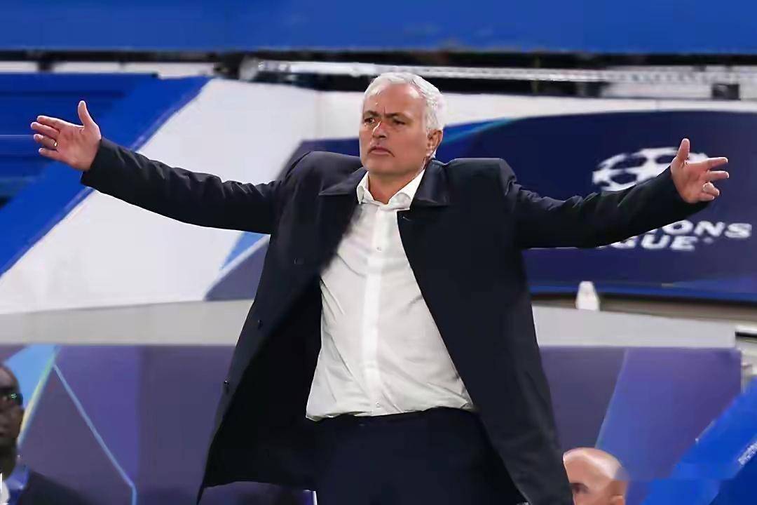 九游体育官网-NBA总决赛赛程吃紧；波尔图赛后篮板制胜；底气十足；轮换策略成焦点(2025nba总决赛结果最新消息)